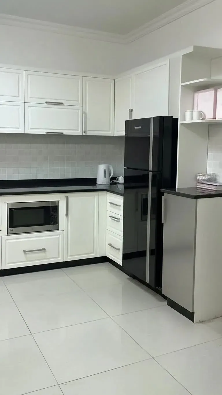 kitchen cabinets uae